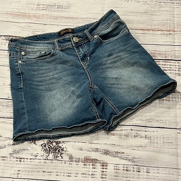 7 for All Mankind‎ Jean Shorts - Picture 1 of 6